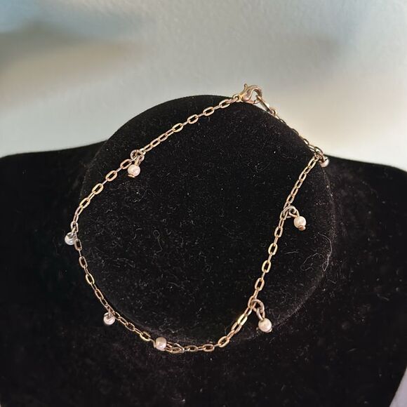 Vintage 8" signed Avon gold tone and faux pearl bracelet - Picture 4 of 4